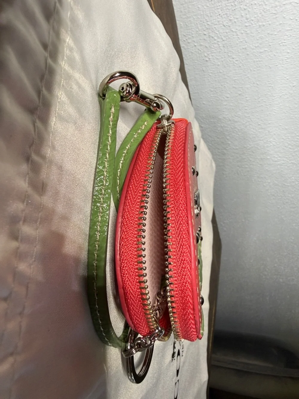 Coach Strawberry Wristlet Coin Purse Nickle Hardware, Green Leaf & key ring - Picture 7 of 7
